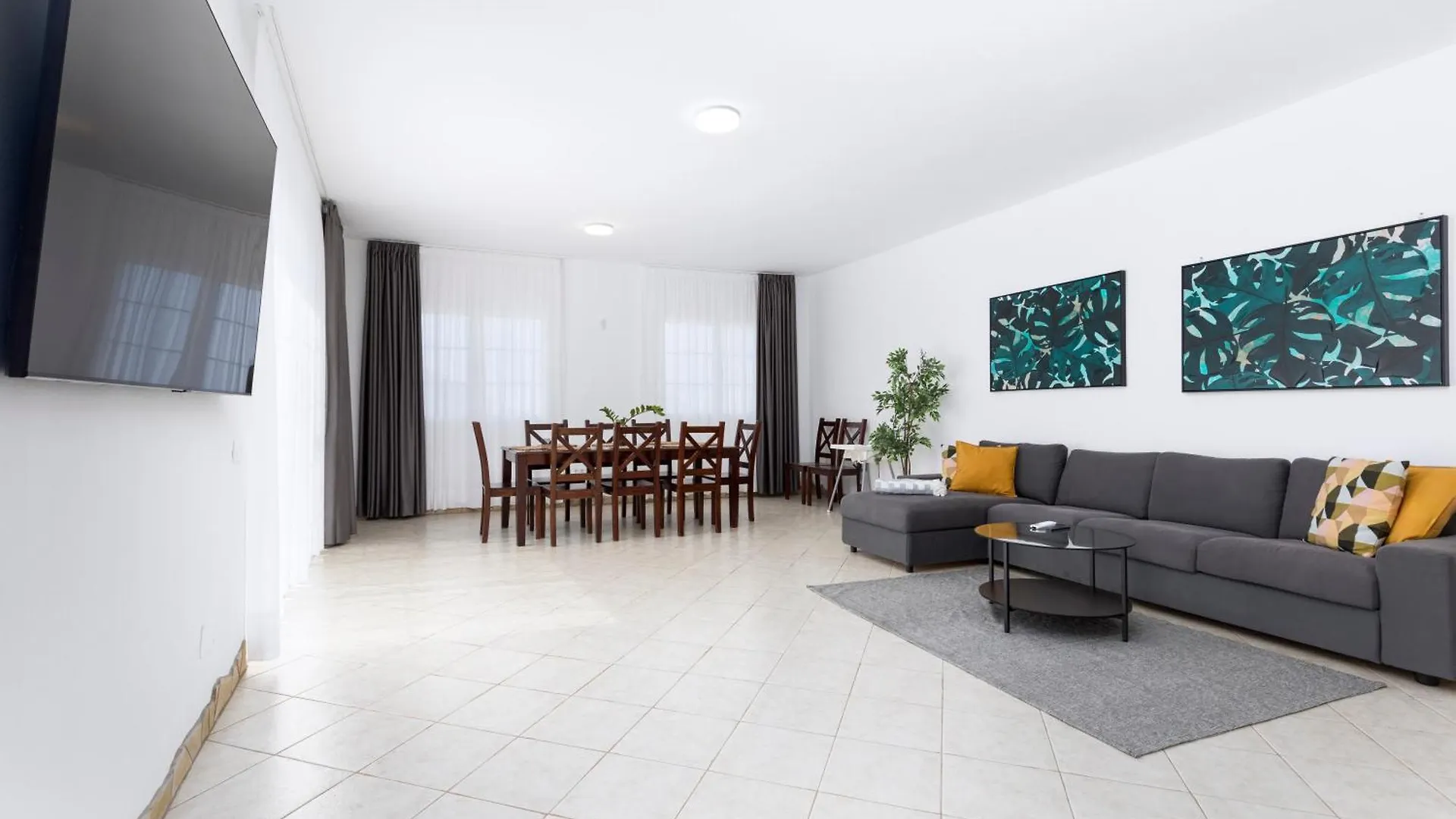 Villa Gregorio Cardon Spain