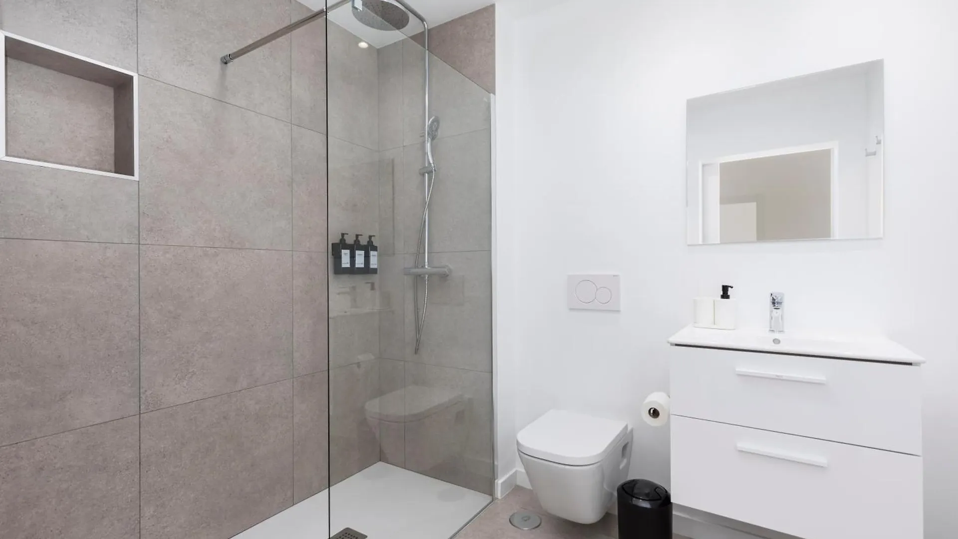 Villa Gregorio Cardon 0*,